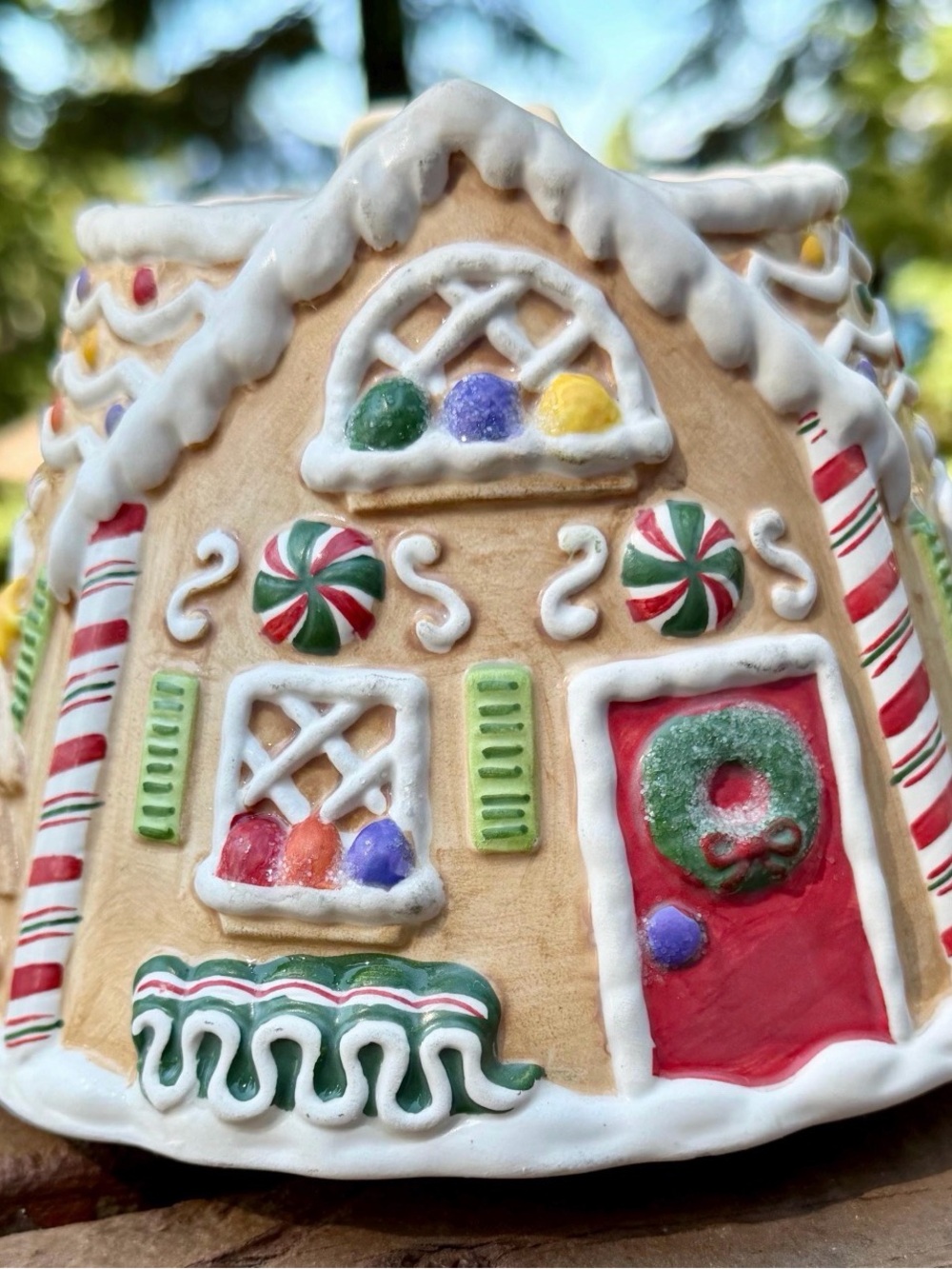 Yankee Candle Gingerbread House Lantern in Red, Green, White & Gold